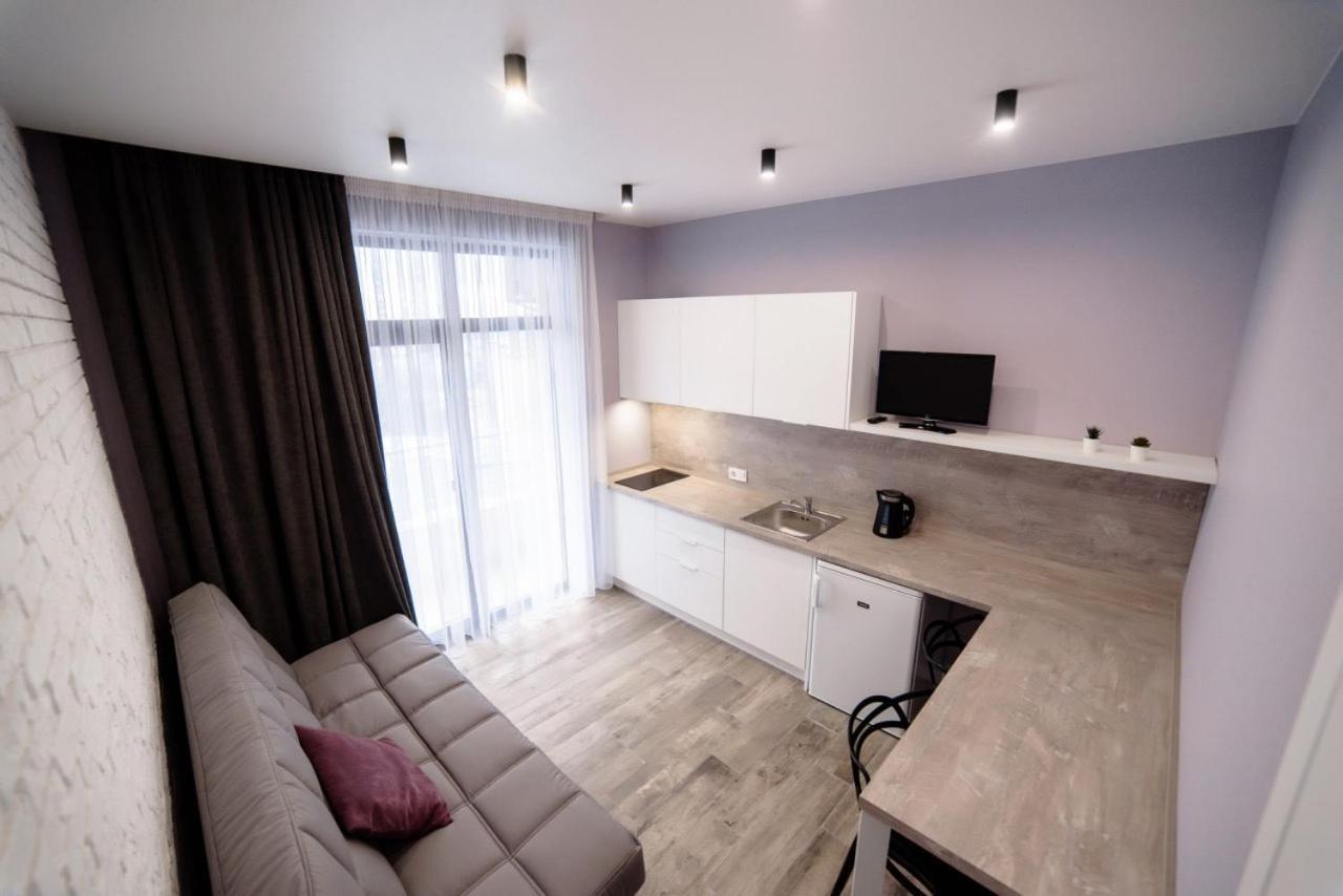Університетська Вулиця Апартам Uzhhorod Exterior photo